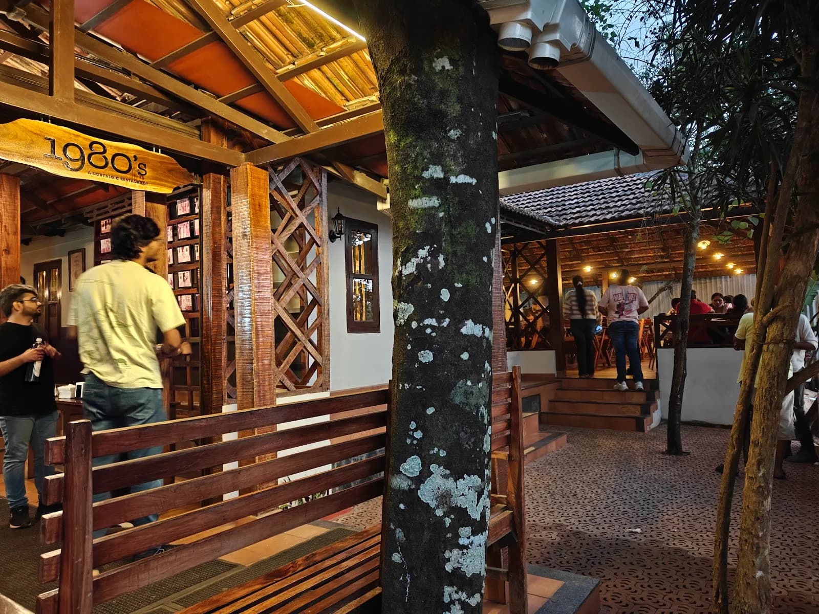 1980's A Nostalgic Restaurant (Kalpetta)
